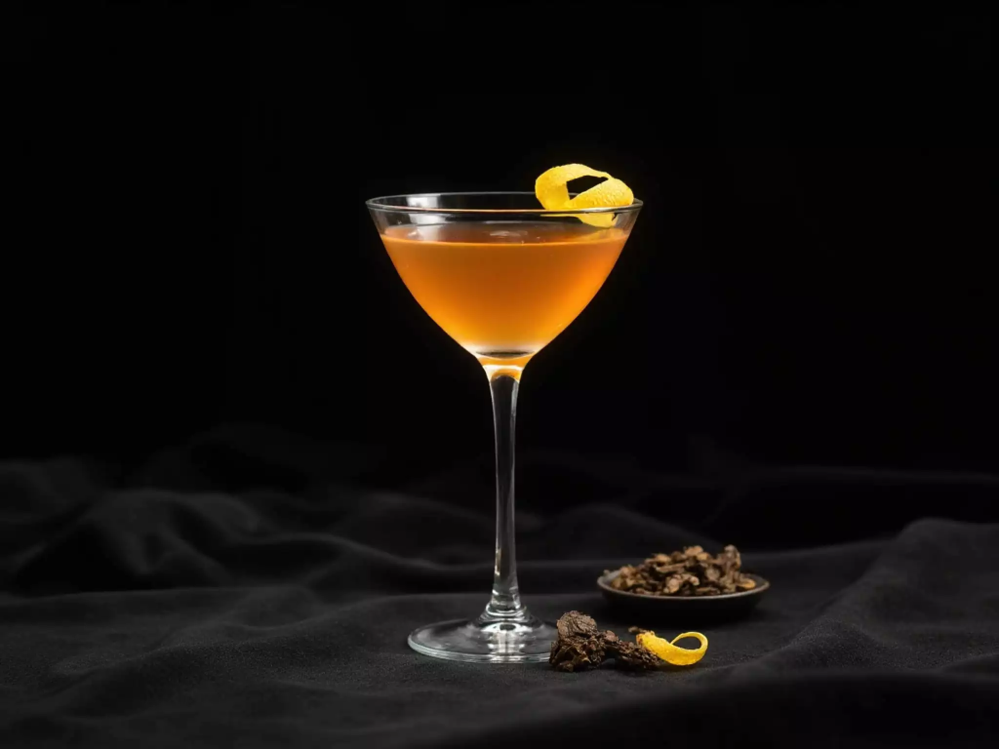 Pu-erh infused Martini cocktail